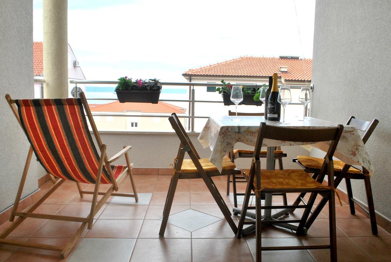 Apartment Dalmatia Макарска Екстериор снимка