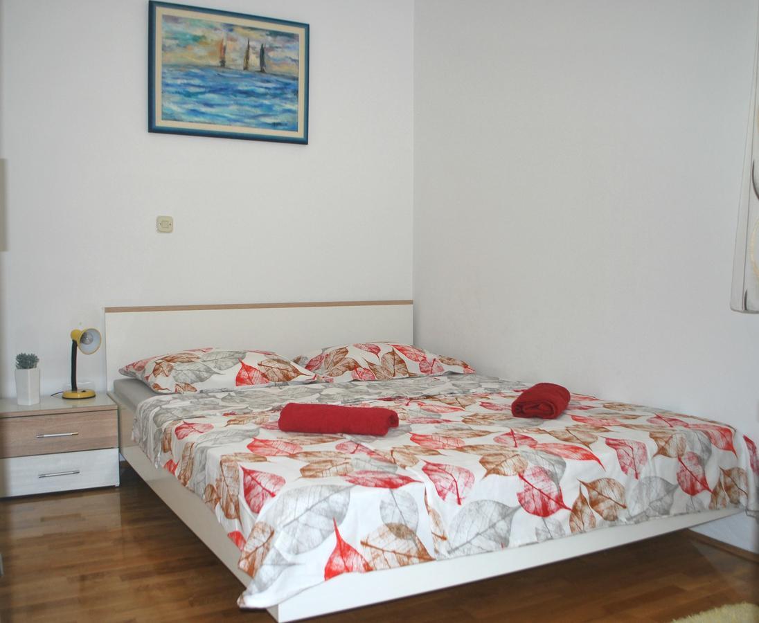 Apartment Dalmatia Макарска Екстериор снимка