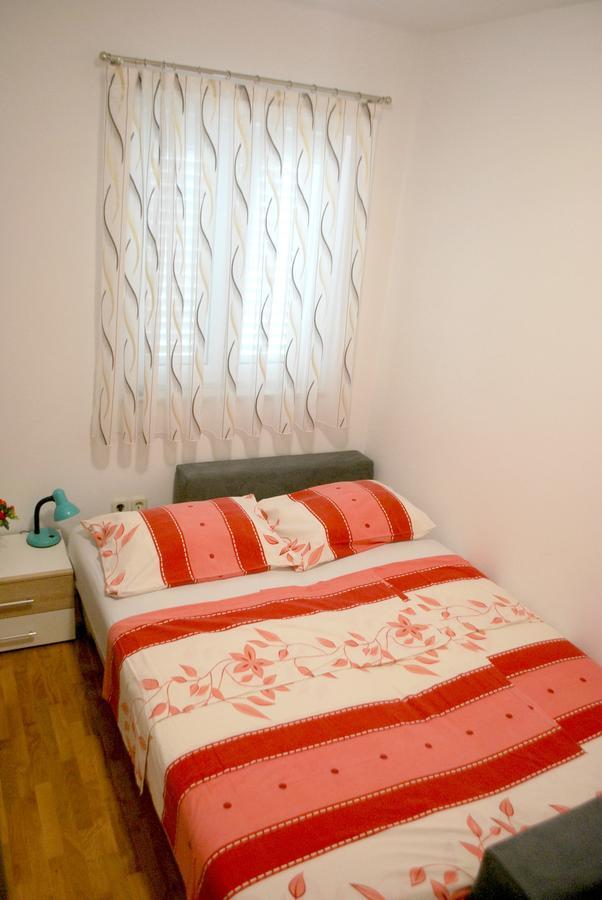 Apartment Dalmatia Макарска Екстериор снимка