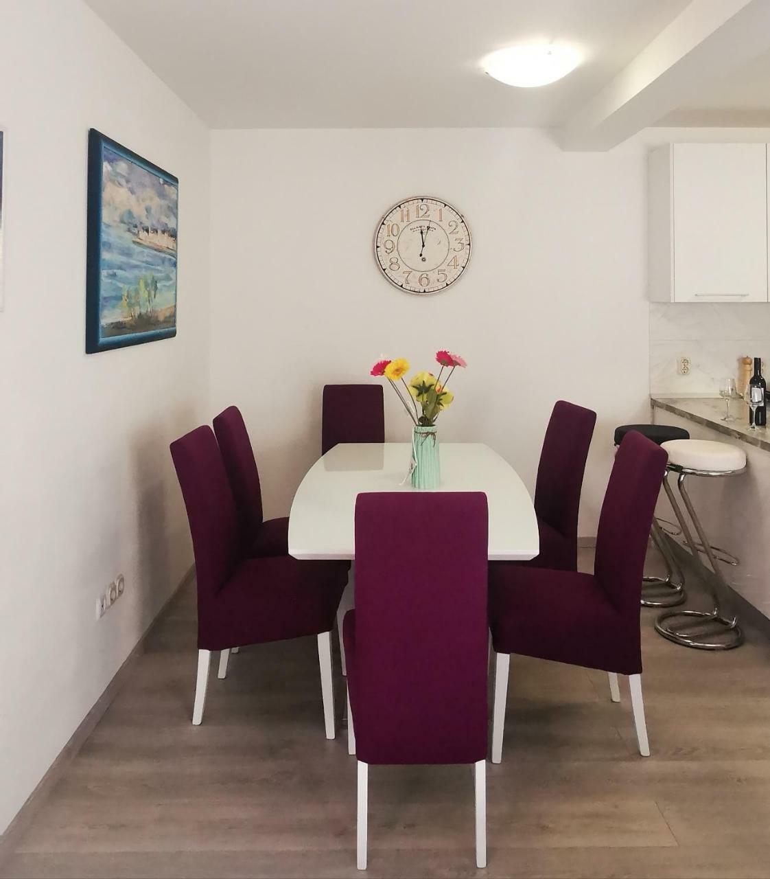 Apartment Dalmatia Макарска Екстериор снимка