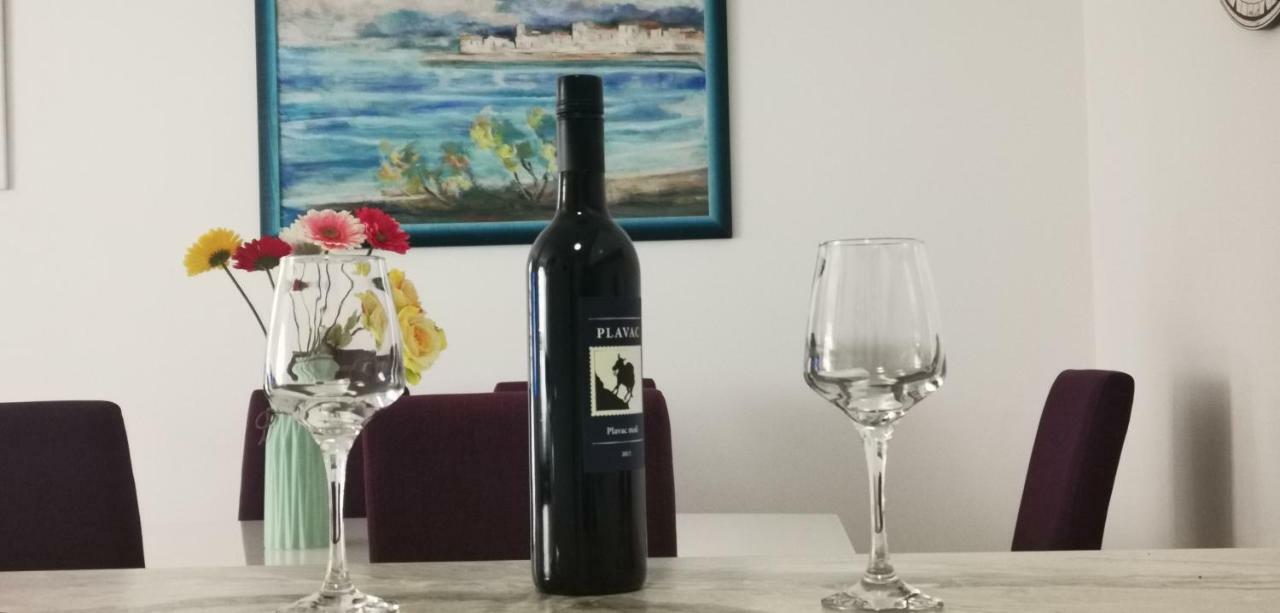 Apartment Dalmatia Макарска Екстериор снимка